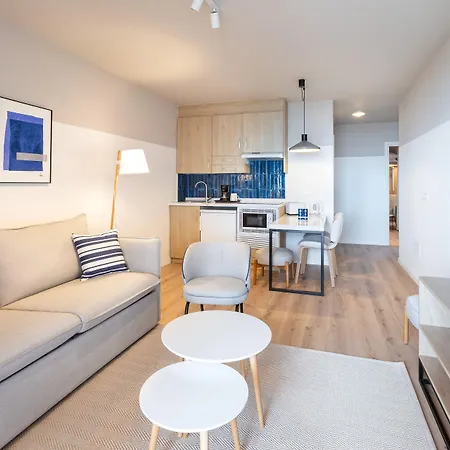 阳光海滩公寓 阿德耶