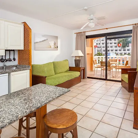 阳光海滩公寓 阿德耶