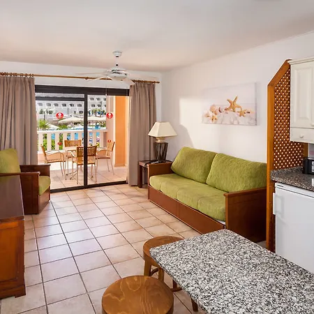 阳光海滩公寓 3*