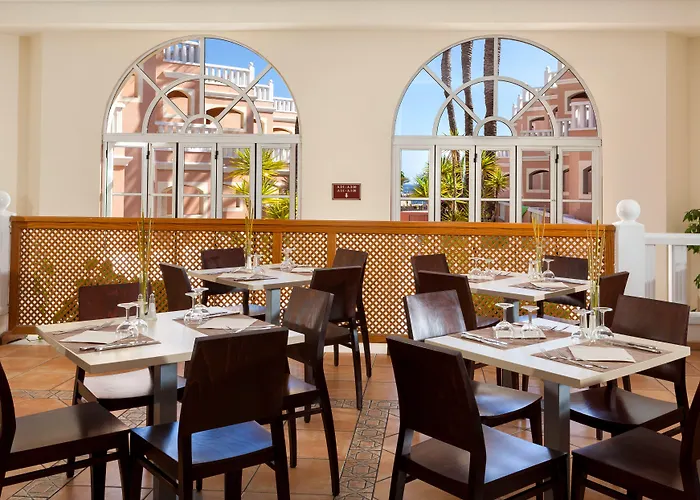 Aparthotel Sol Sun Costa Adeje (Tenerife)